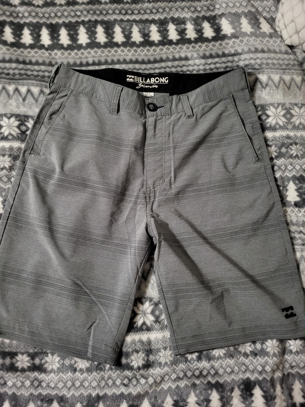 Billabong Submersibles  Size 31 Men's Gray Boardshorts
